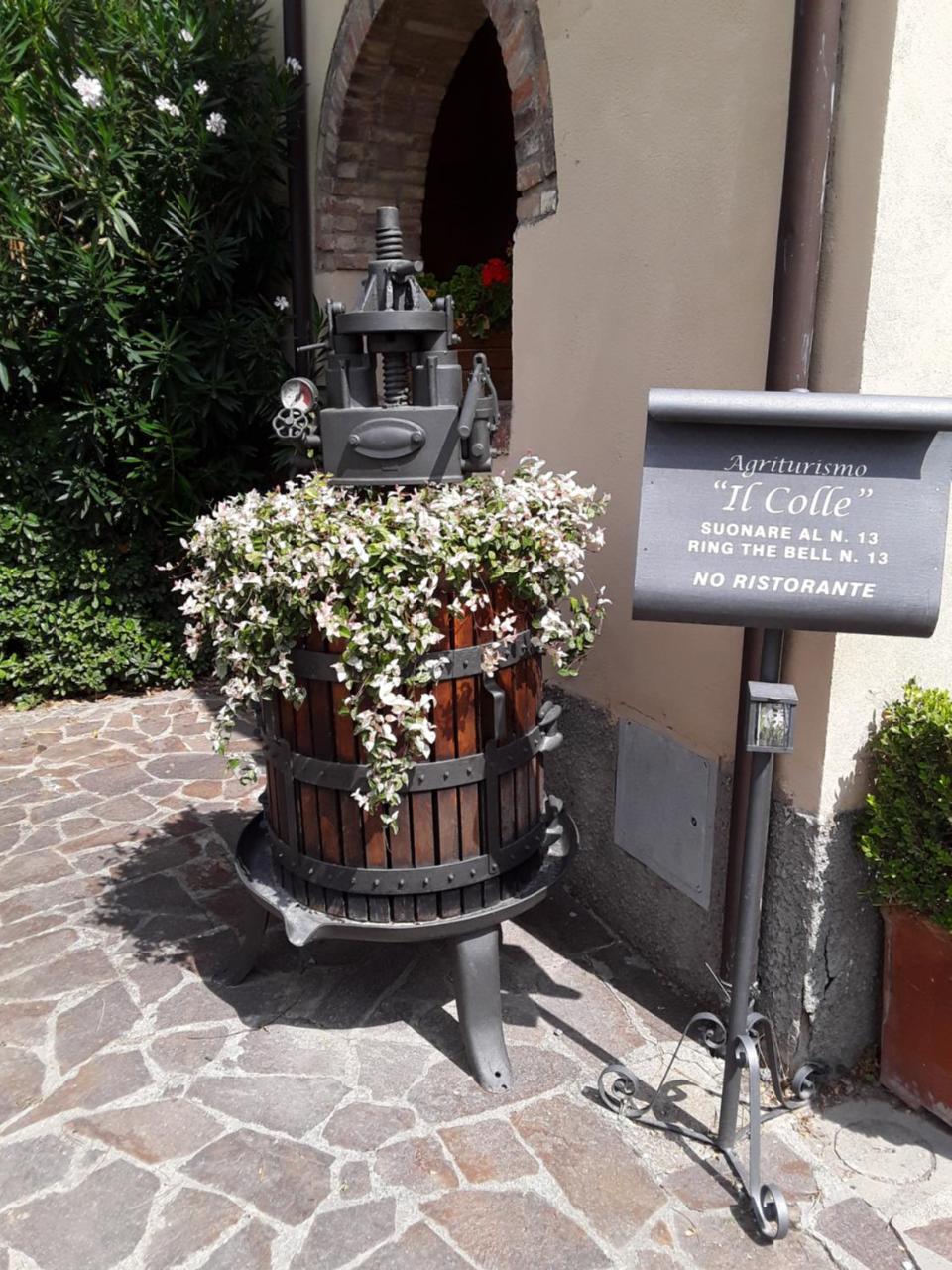 Agriturismo Il Colle Siena Exterior photo